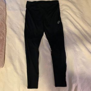 Black Fox leggings, size small